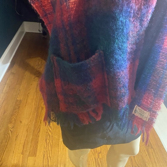 VTG Highland, home industries, 70% mohair, 30% wool woven shawl made in Scotland - Picture 6 of 7